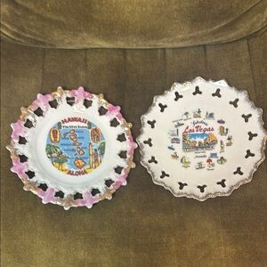 Small Decorative Souvenir Plates with Pink and Gold Accents Hawaii and Vegas